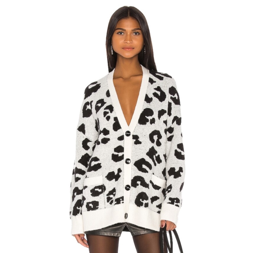 GRLFRND Women's Leo Cardigan in White/Leopard, Size Small